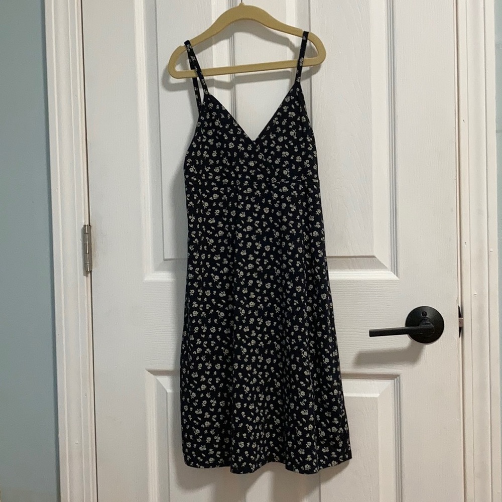 Brandy Melville Amara blue floral dress!